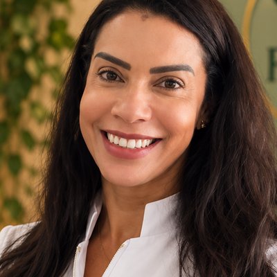 Dra. Carmen Lúcia